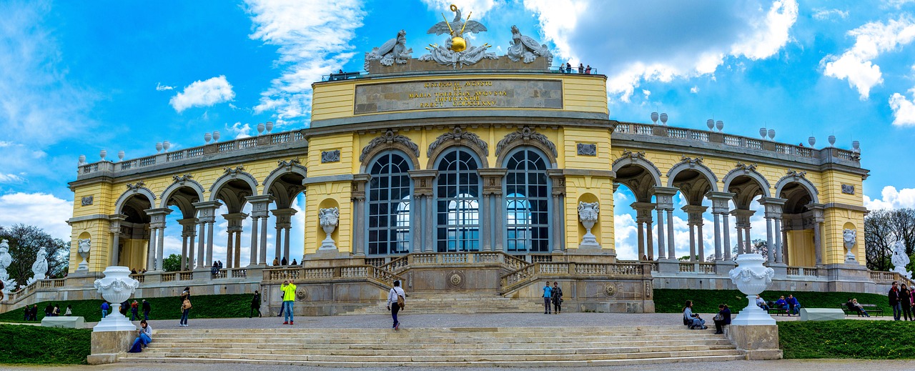 Viena — Elegancia imperial y escena abierta