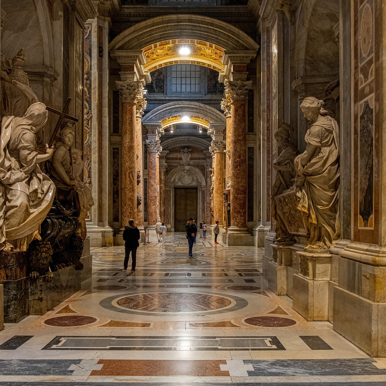 Roma — Antigüedad, Dolce Vita y Noches Cálidas